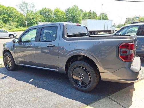 2025 Ford Maverick Lobo Standard