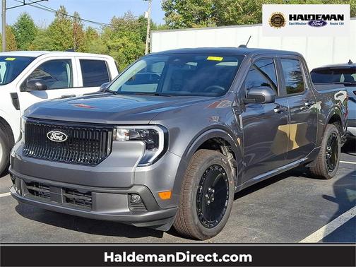 2025 Ford Maverick Lobo Standard