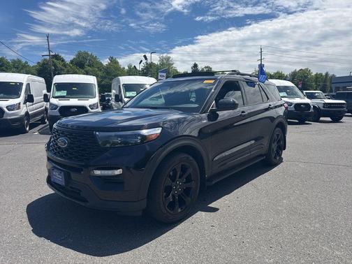 AGATE BLACK METALLIC 2023 Ford Explorer ST-Line
