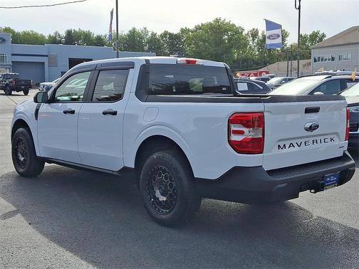 2022 Ford Maverick XL