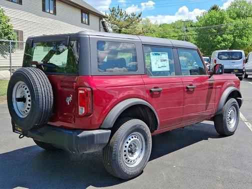 2025 Ford Bronco Base
