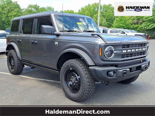 CARBONIZED GRAY METALLIC 2026 Ford Bronco Big Bend