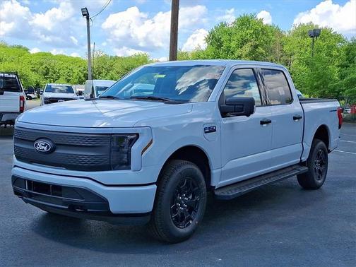 2025 Ford F-150 Lightning XLT