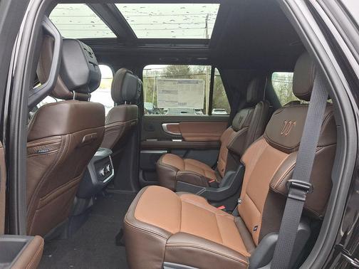 Agate Black Metallic 2026 Ford Expedition King Ranch