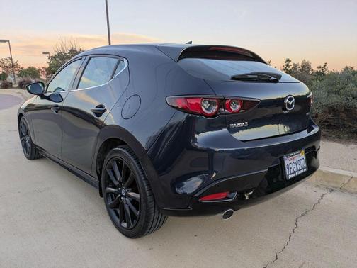 Deep Crystal Blue Mica 2019 Mazda Mazda3 FWD w/Premium Package