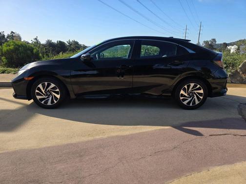 Crystal Black Pearl 2018 Honda Civic LX
