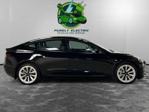 Solid Black 2022 Tesla Model 3 Standard Range Plus