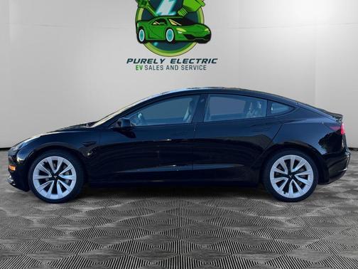 Solid Black 2022 Tesla Model 3 Standard Range Plus