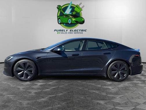 2023 Tesla Model S Plaid