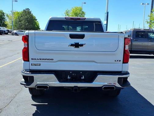 Iridescent Pearl Tricoat 2022 Chevrolet Silverado 1500 LTZ