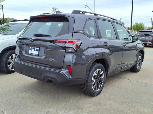 Magnetite Gray Metallic 2026 Subaru Forester Base