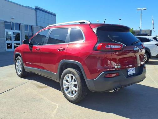 Deep Cherry Red Crystal Pearlcoat 2015 Jeep Cherokee Latitude