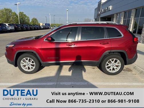 Deep Cherry Red Crystal Pearlcoat 2015 Jeep Cherokee Latitude