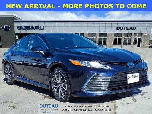 2021 Toyota Camry Hybrid XLE