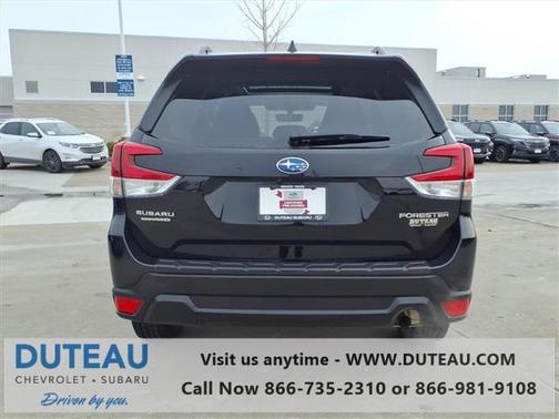 2023 Subaru Forester Premium