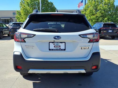 Crystal White 2024 Subaru Outback Limited