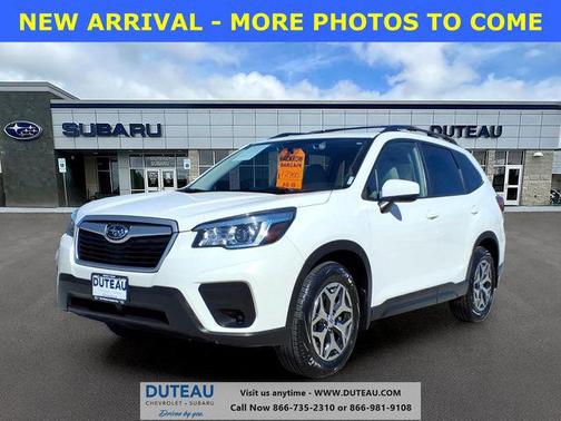 Crystal White Pearl 2019 Subaru Forester Premium