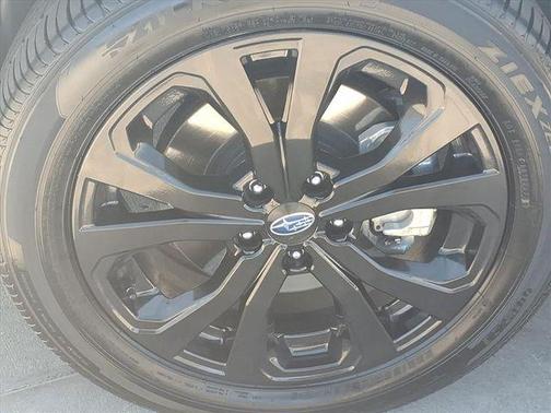 Crystal White Pearl 2023 Subaru Forester Sport