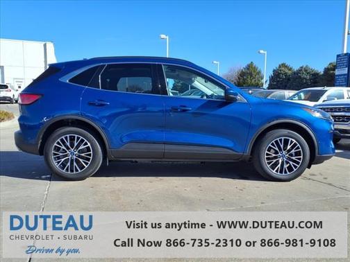 2022 Ford Escape Titanium