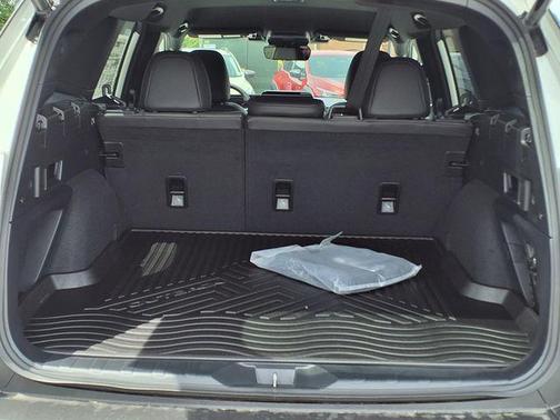 White Pearl 2026 Subaru Outback Premium
