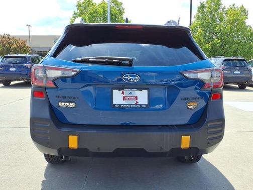 Geyser Blue 2025 Subaru Outback Wilderness