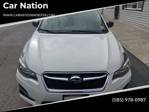 Crystal White Pearl 2015 Subaru Impreza 2.0i
