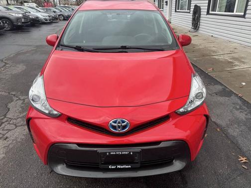 2016 Toyota Prius v Two