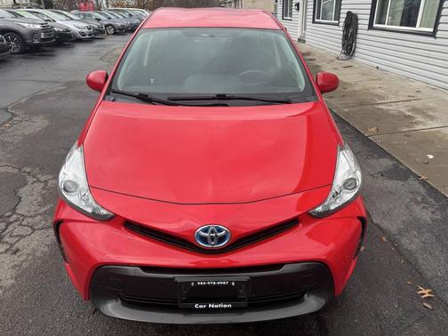 2016 Toyota Prius v Two