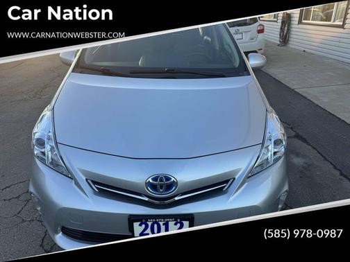 2012 Toyota Prius v Five