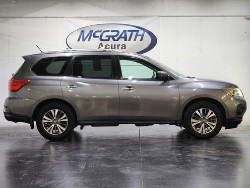 2018 Nissan Pathfinder SL