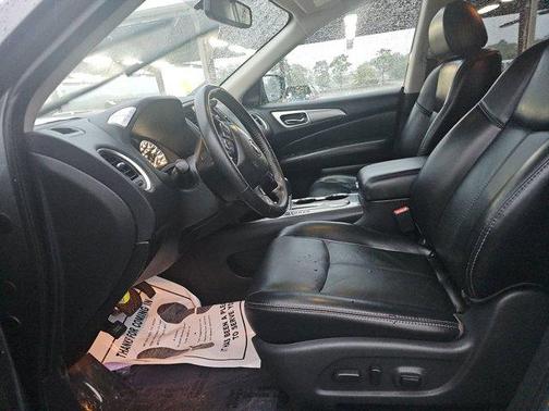 2018 Nissan Pathfinder SL