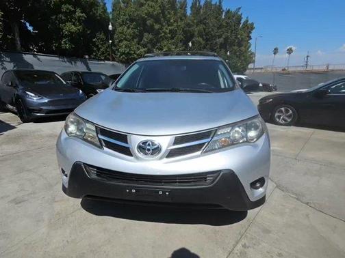 2014 Toyota RAV4 LE