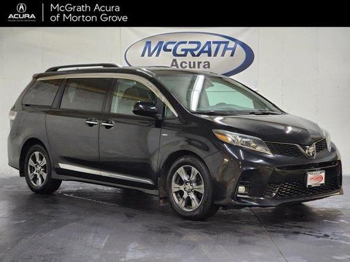 2019 Toyota Sienna SE