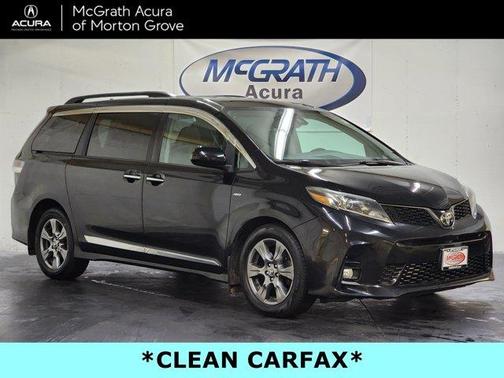 2019 Toyota Sienna SE