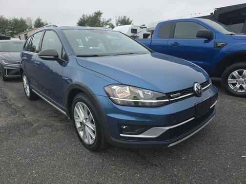 Silk Blue Metallic 2019 Volkswagen Golf Alltrack TSI SE