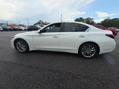 2024 INFINITI Q50 LUXE