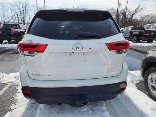 2018 Toyota Highlander LE Plus
