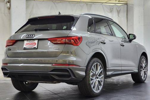 2025 Audi Q3 45 S line Premium