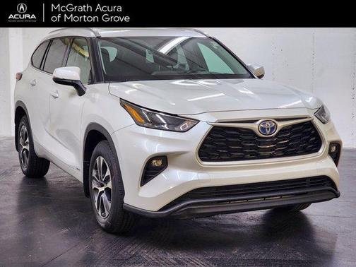 2022 Toyota Highlander Hybrid XLE