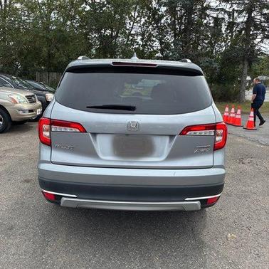 2021 Honda Pilot Touring 8-Passenger