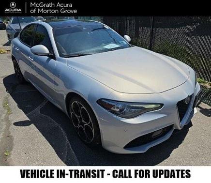 Moonlight Gray Metallic 2022 Alfa Romeo Giulia Ti