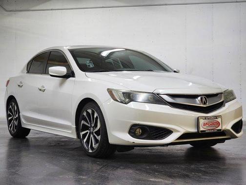 2016 Acura ILX Premium & A-SPEC Packages