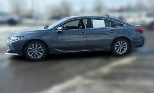 2022 Toyota Avalon XLE