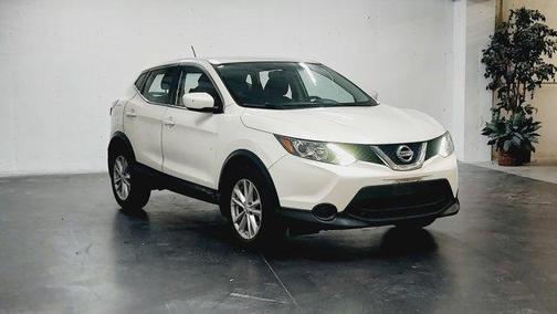 2017 Nissan Rogue Sport S