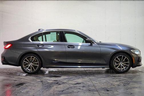 2021 BMW 330 i xDrive