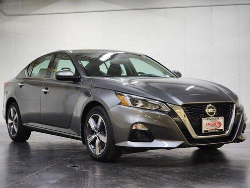 2020 Nissan Altima 2.5 SV