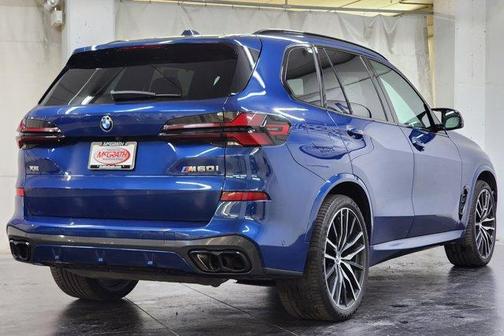 2024 BMW X5 M60i