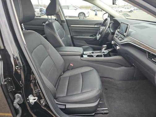 2022 Nissan Altima 2.5 SL