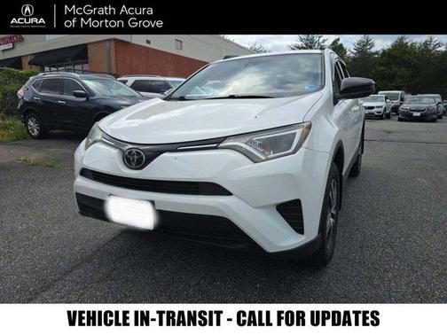 Super White 2018 Toyota RAV4 LE