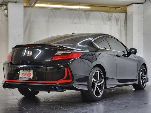 Crystal Black Pearl 2017 Honda Accord Touring